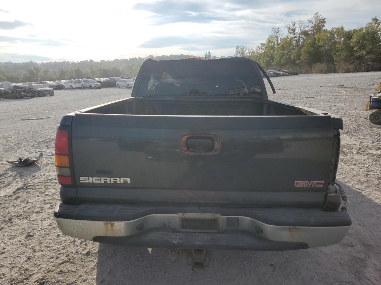2005 GMC Sierra