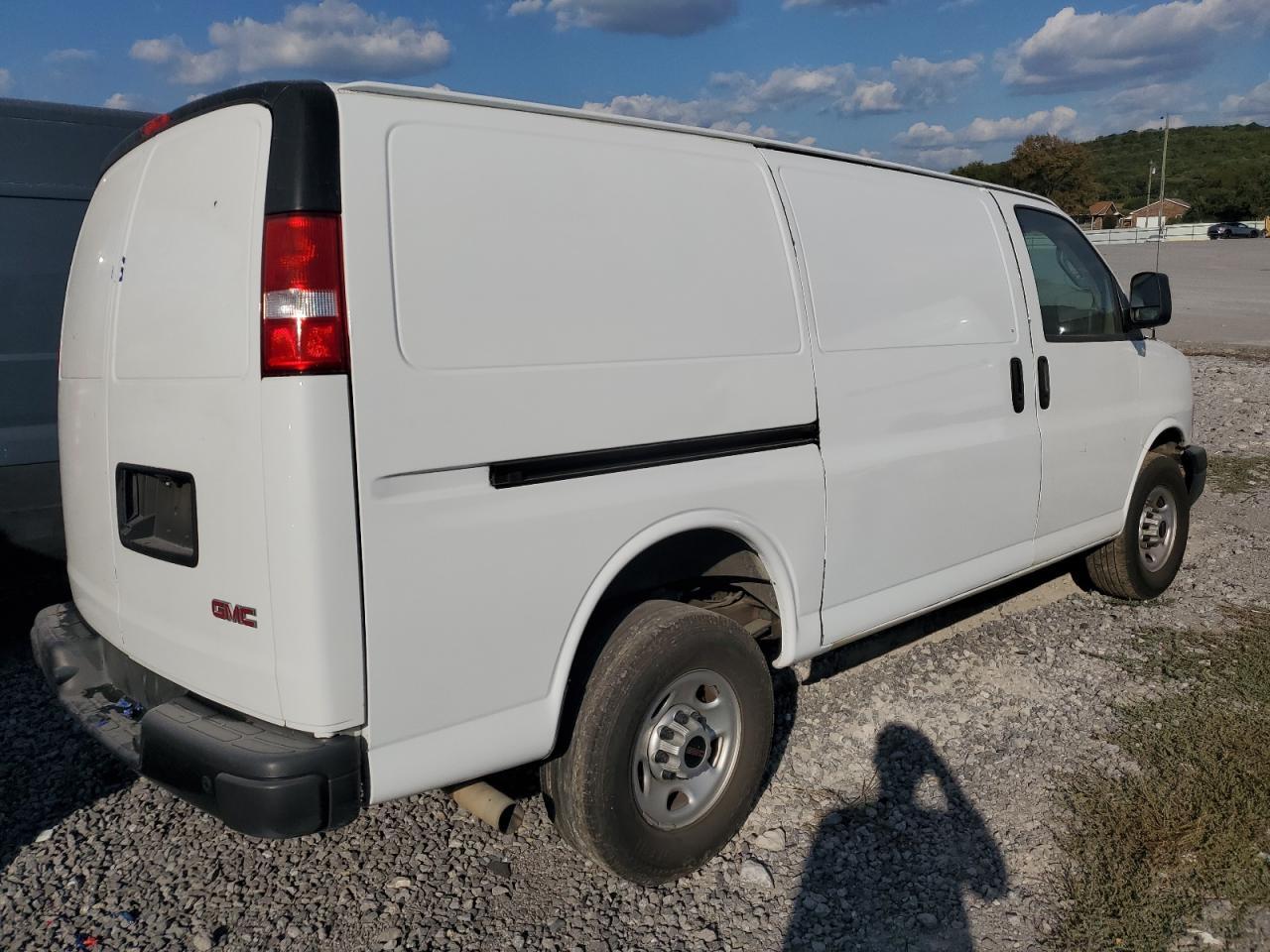 2023 GMC Savana