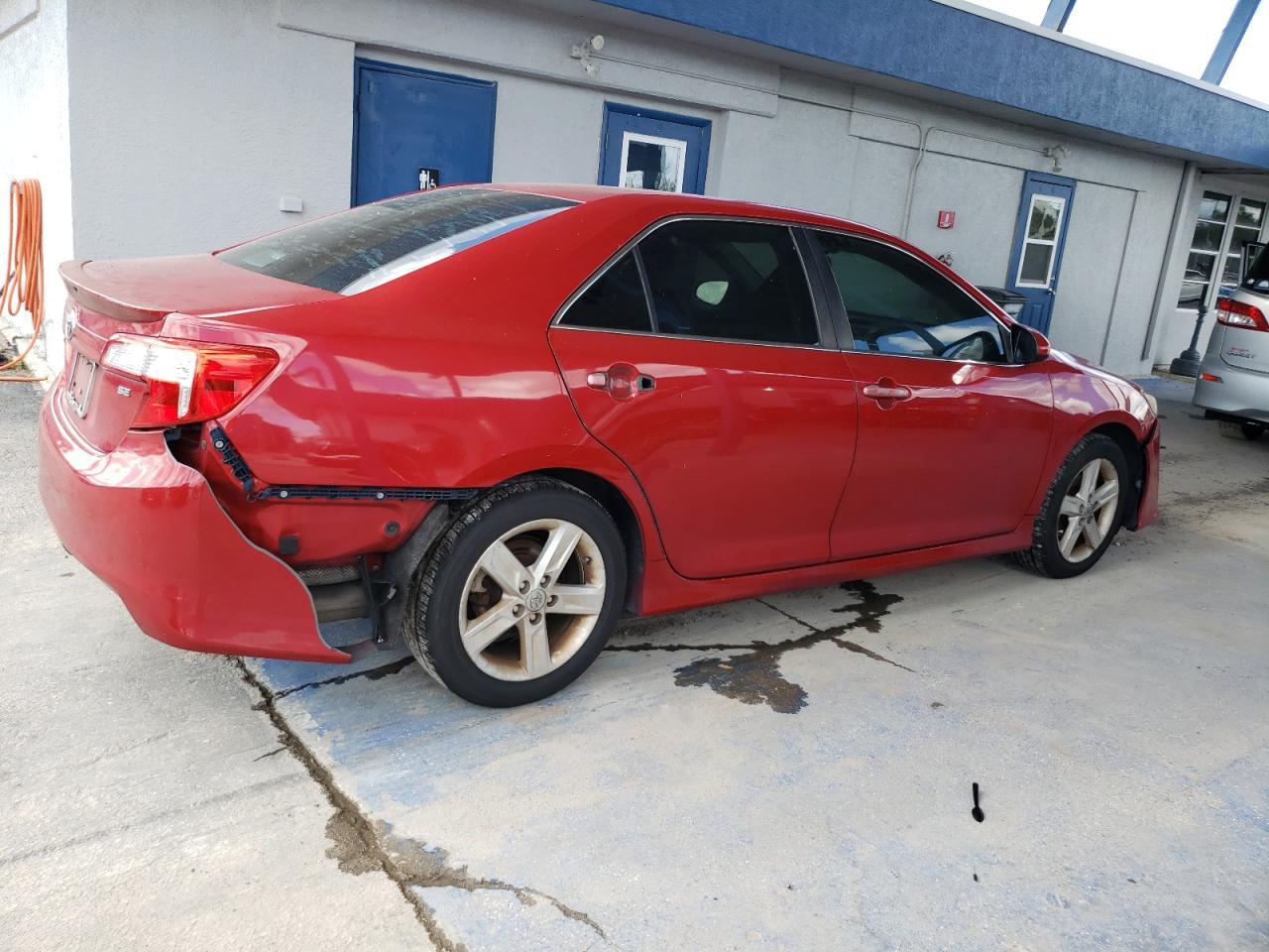 2014 TOYOTA CAMRY