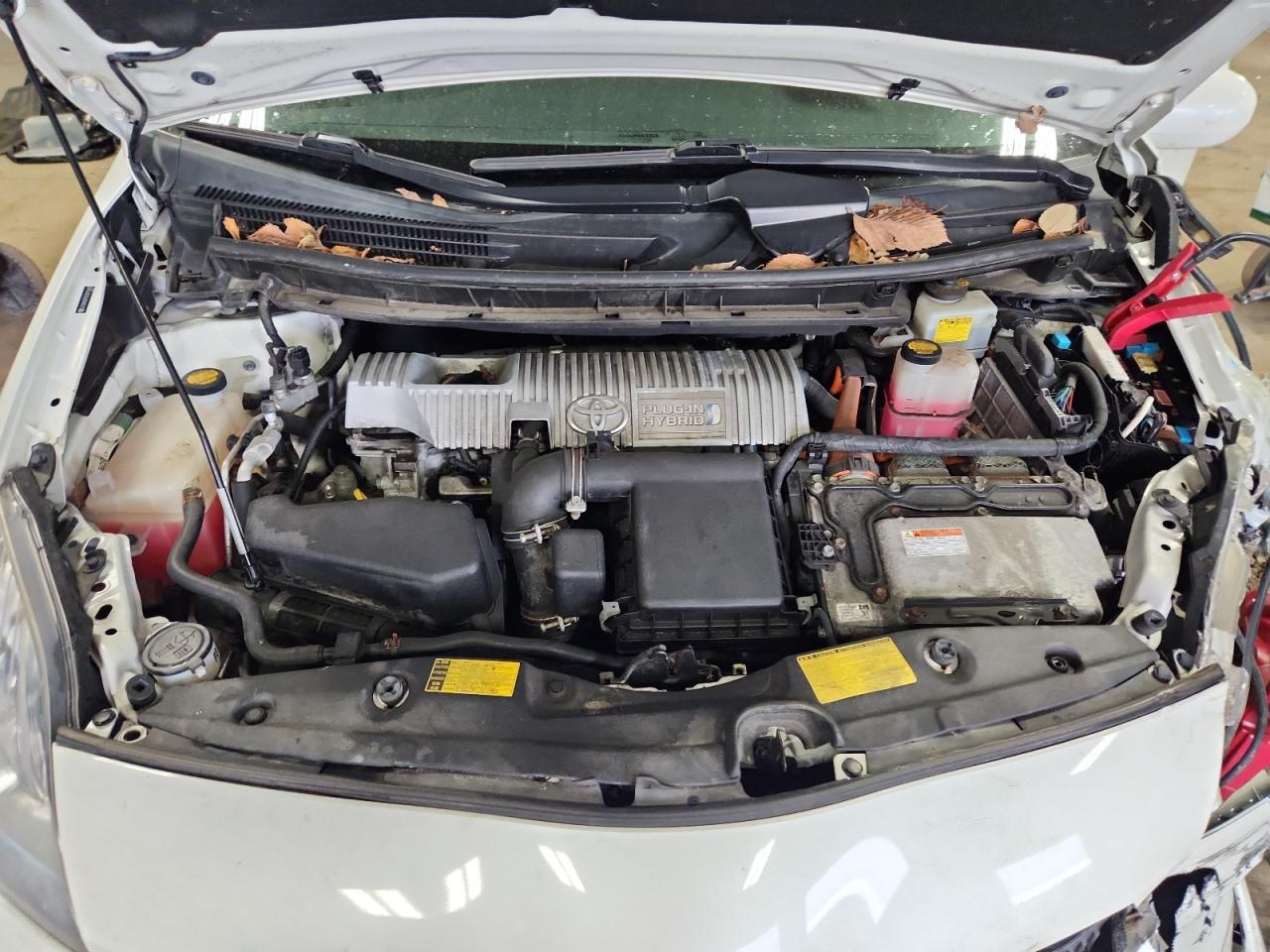 2012 TOYOTA Prius Plug-In