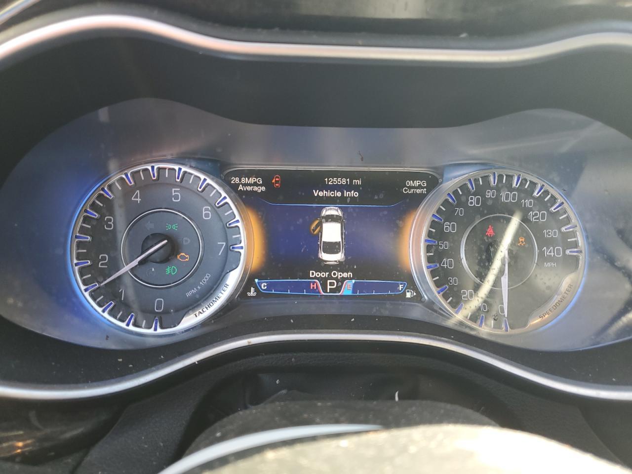 2015 CHRYSLER 200
