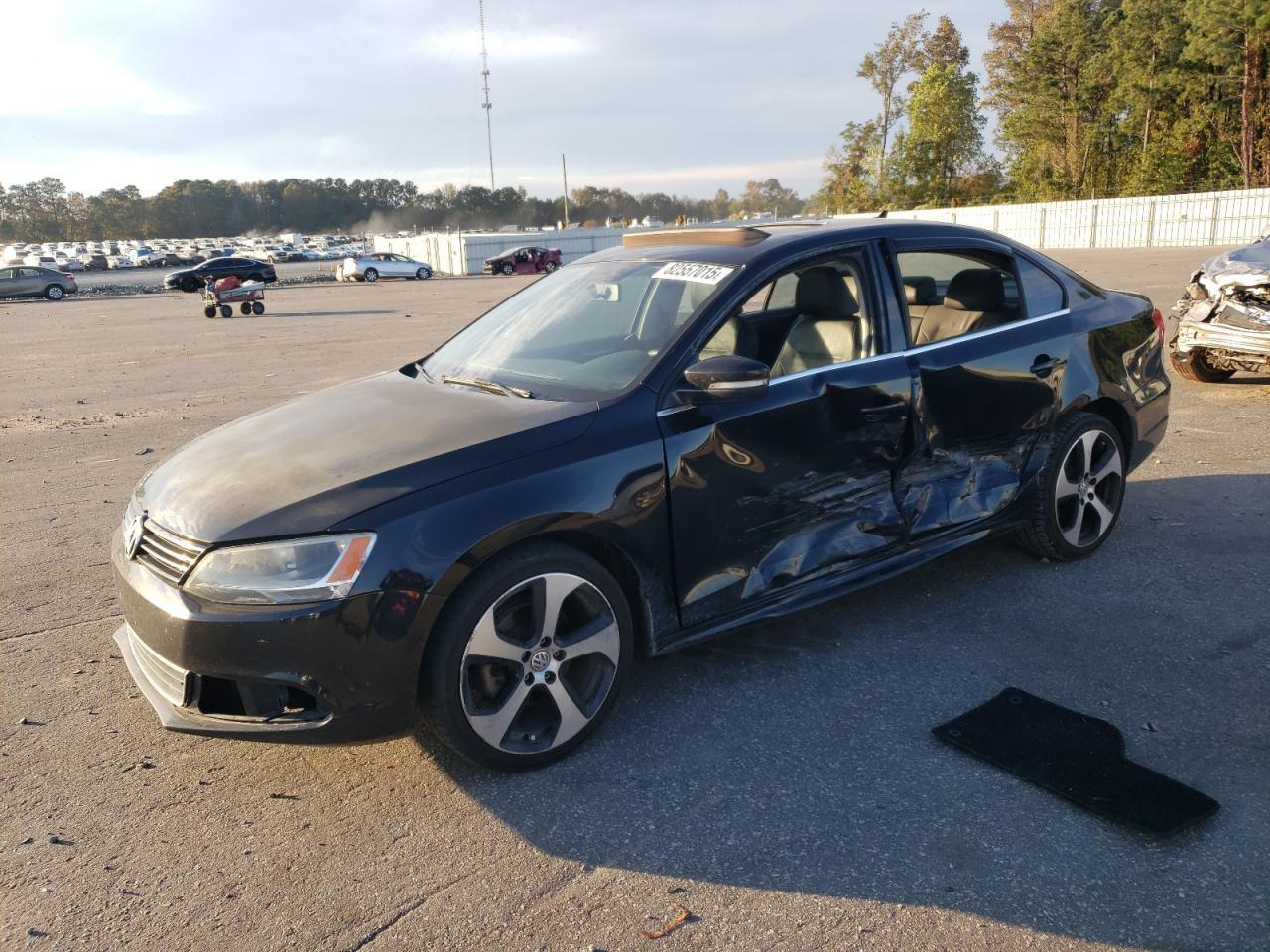 2011 VOLKSWAGEN JETTA