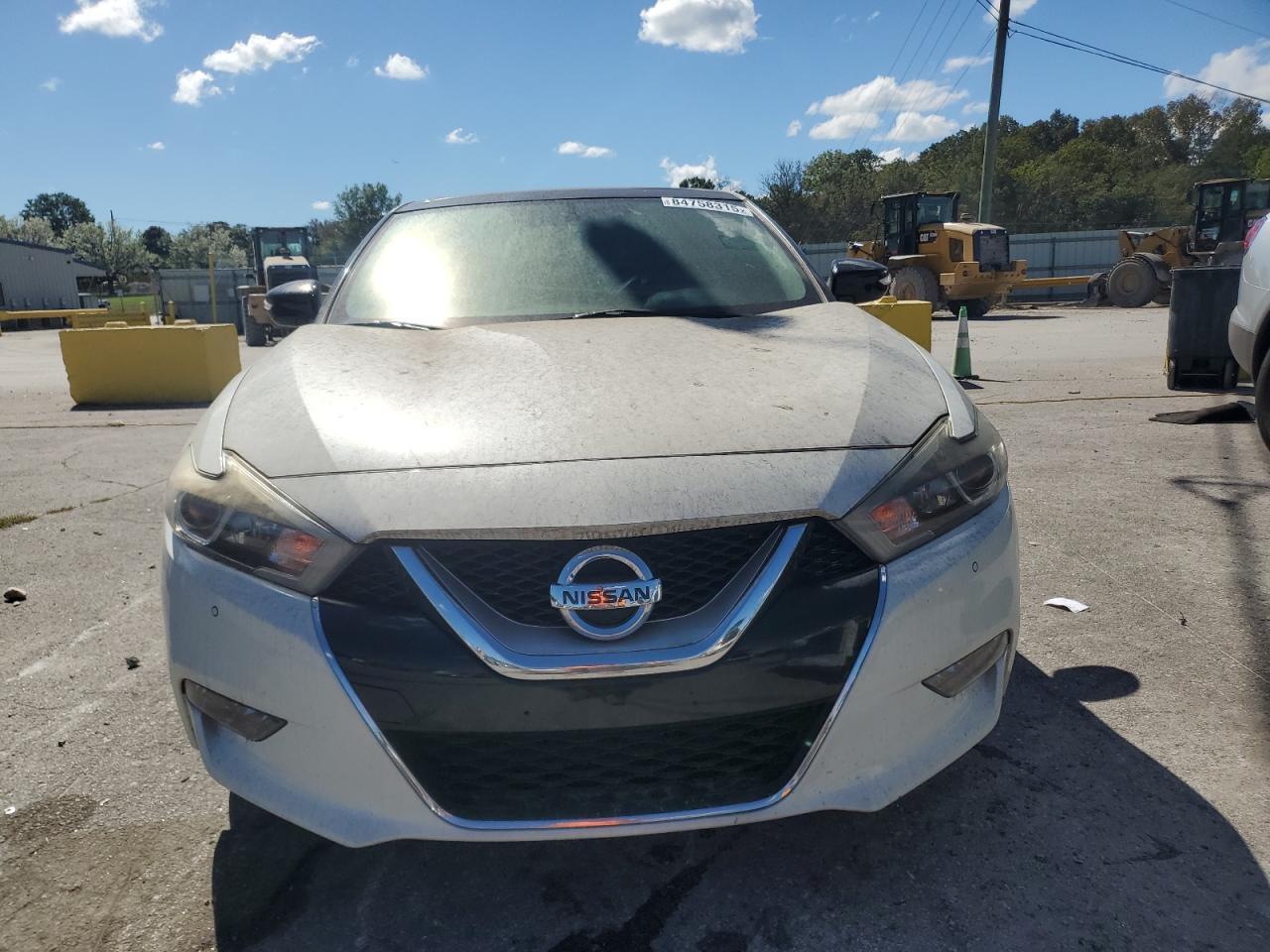 2017 NISSAN Maxima
