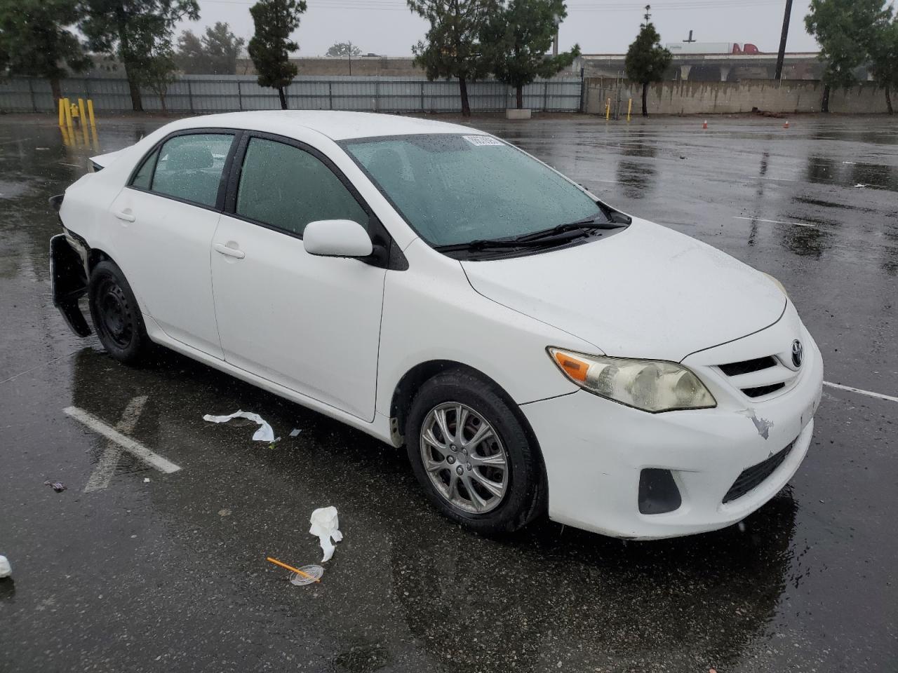 2011 TOYOTA COROLLA