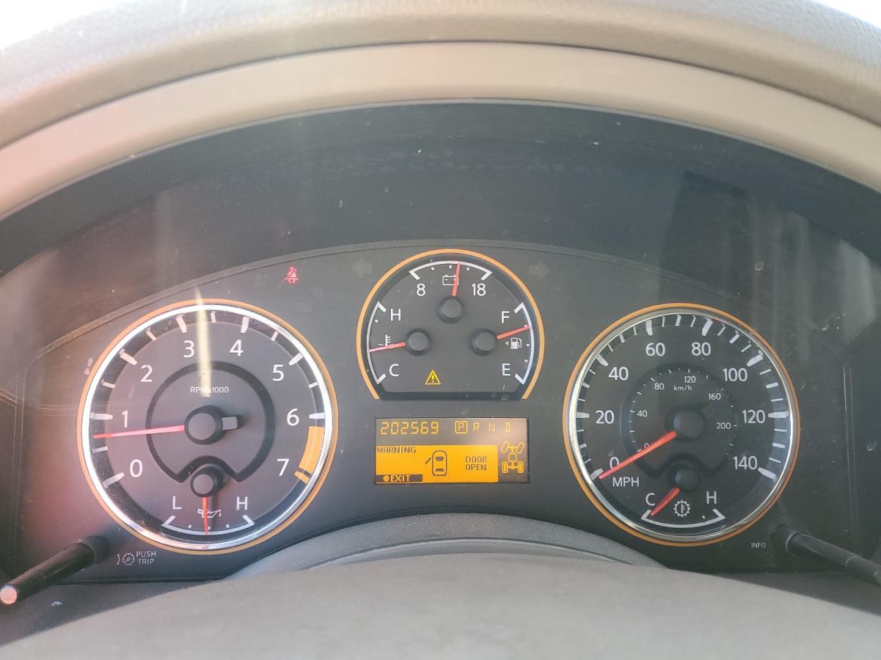 2011 NISSAN Armada