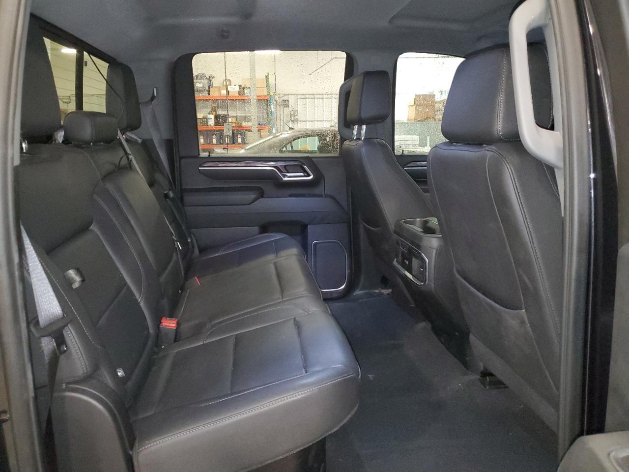 2024 CHEVROLET Silverado