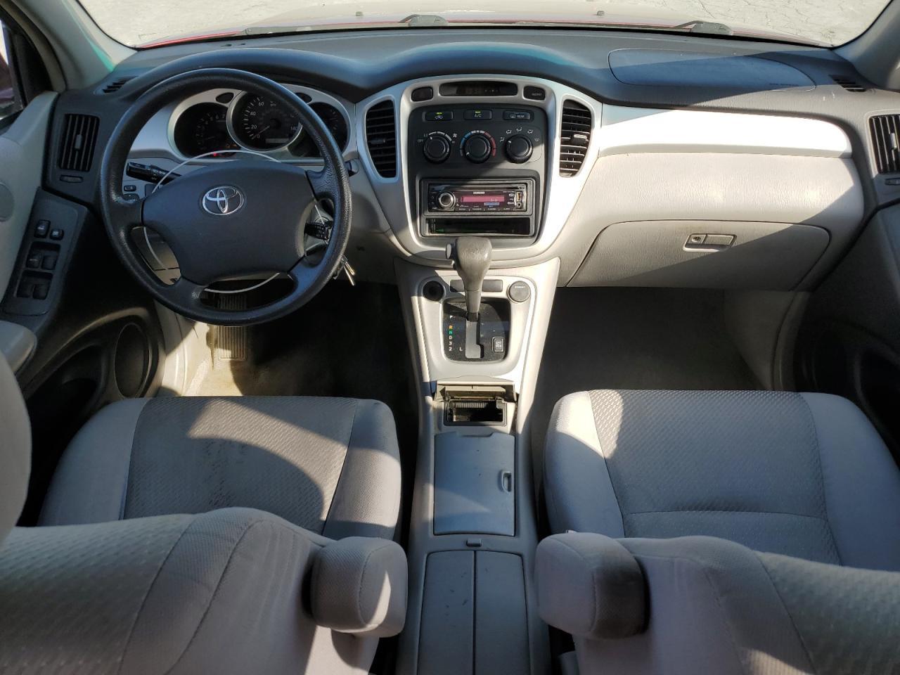 2005 TOYOTA HIGHLANDER