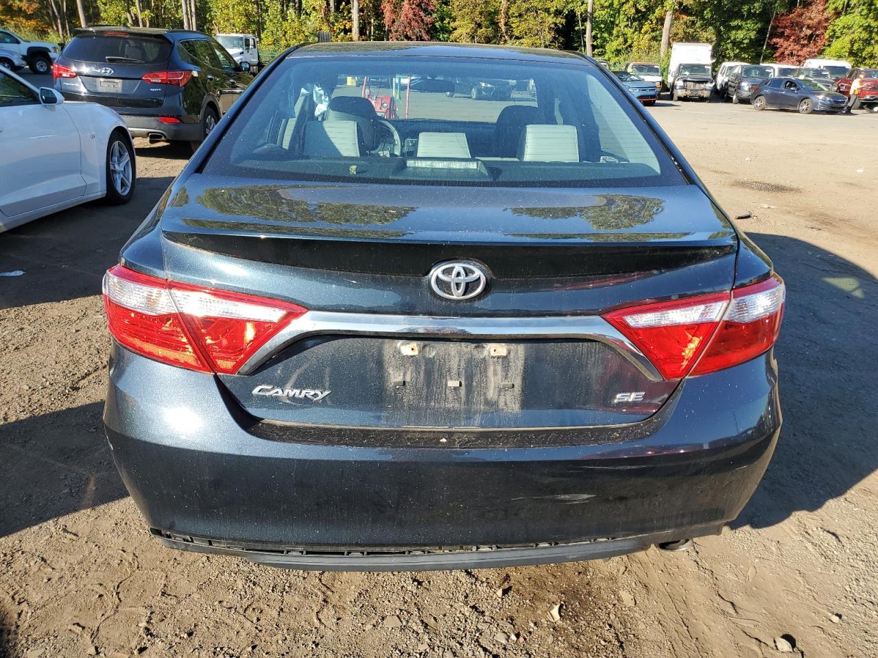 2015 TOYOTA CAMRY