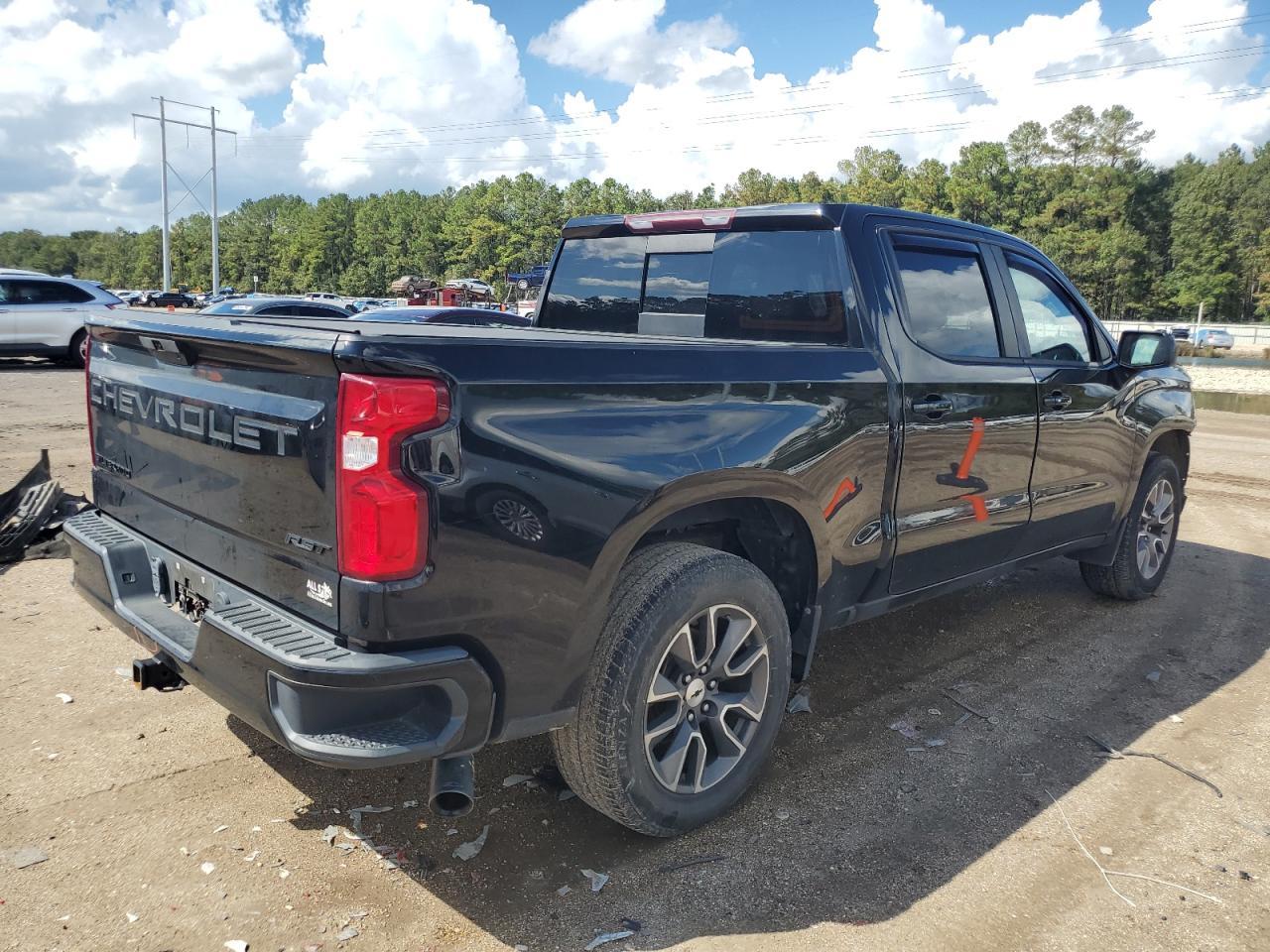 2021 CHEVROLET Silverado