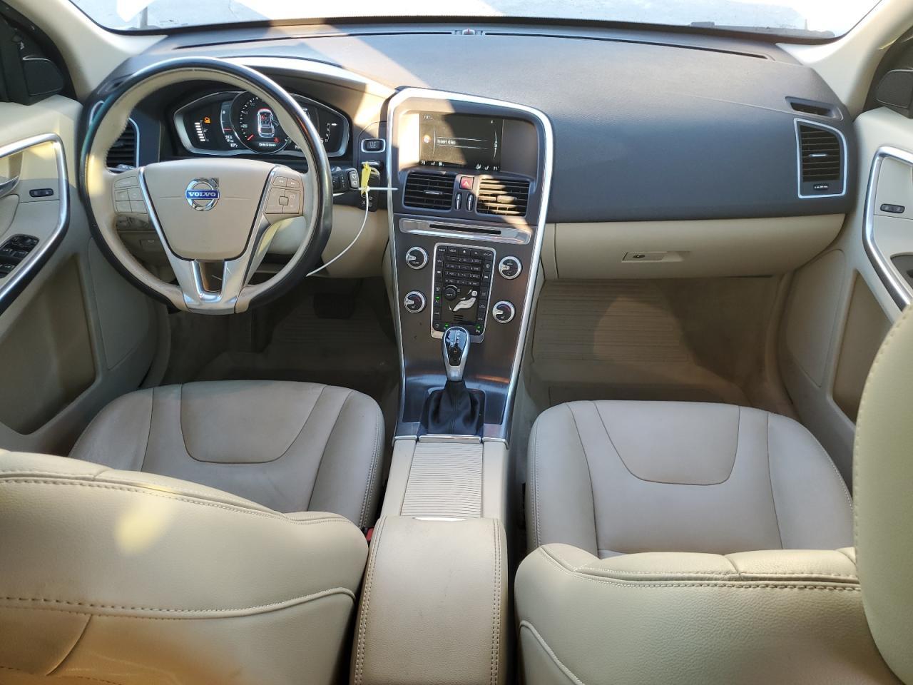 2016 VOLVO XC60