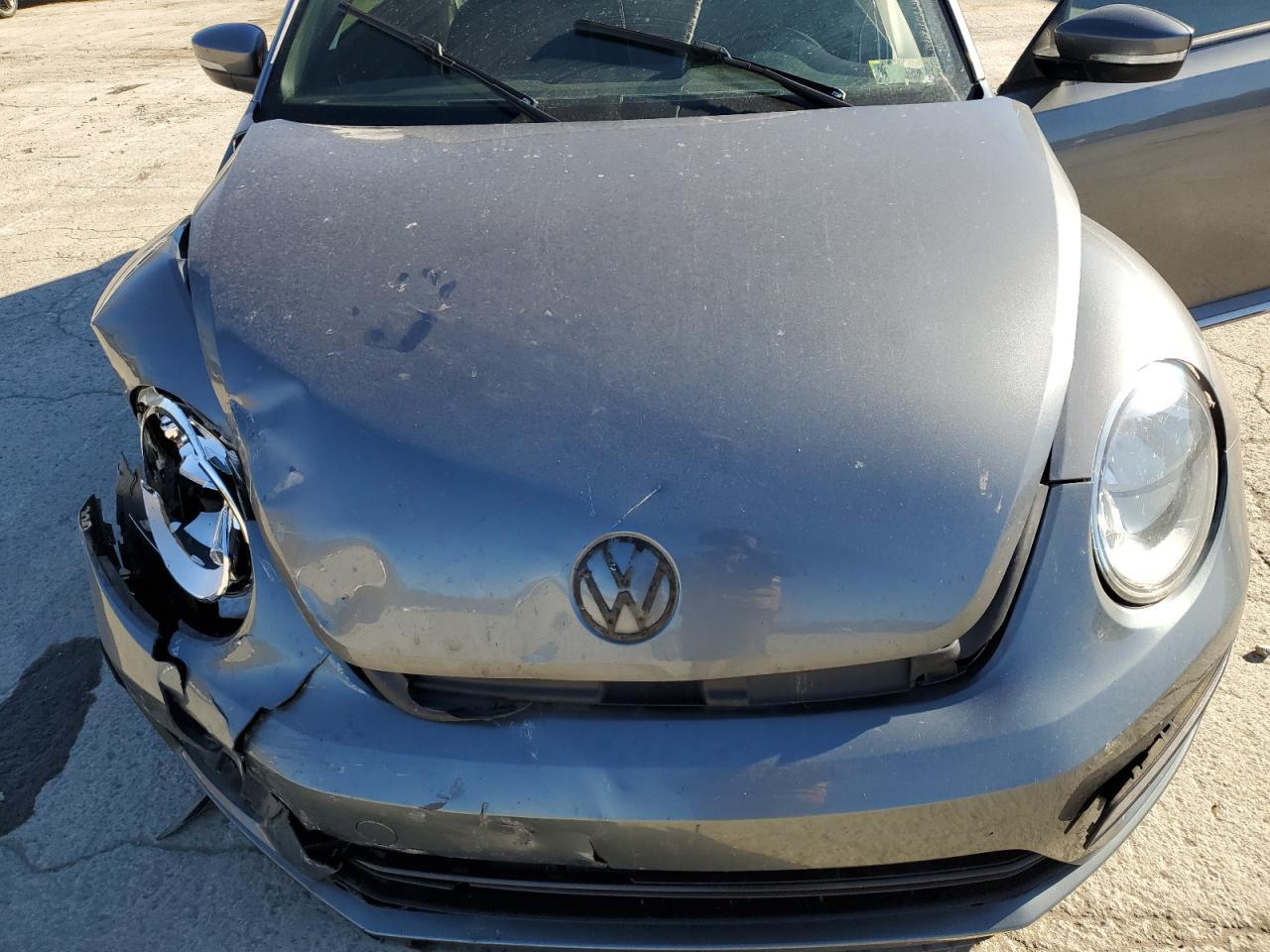 2019 VOLKSWAGEN Beetle