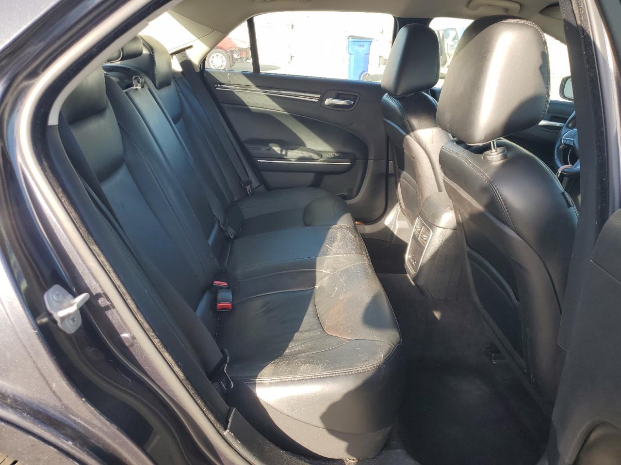 2015 CHRYSLER 300