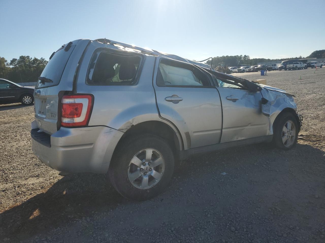 2010 FORD ESCAPE