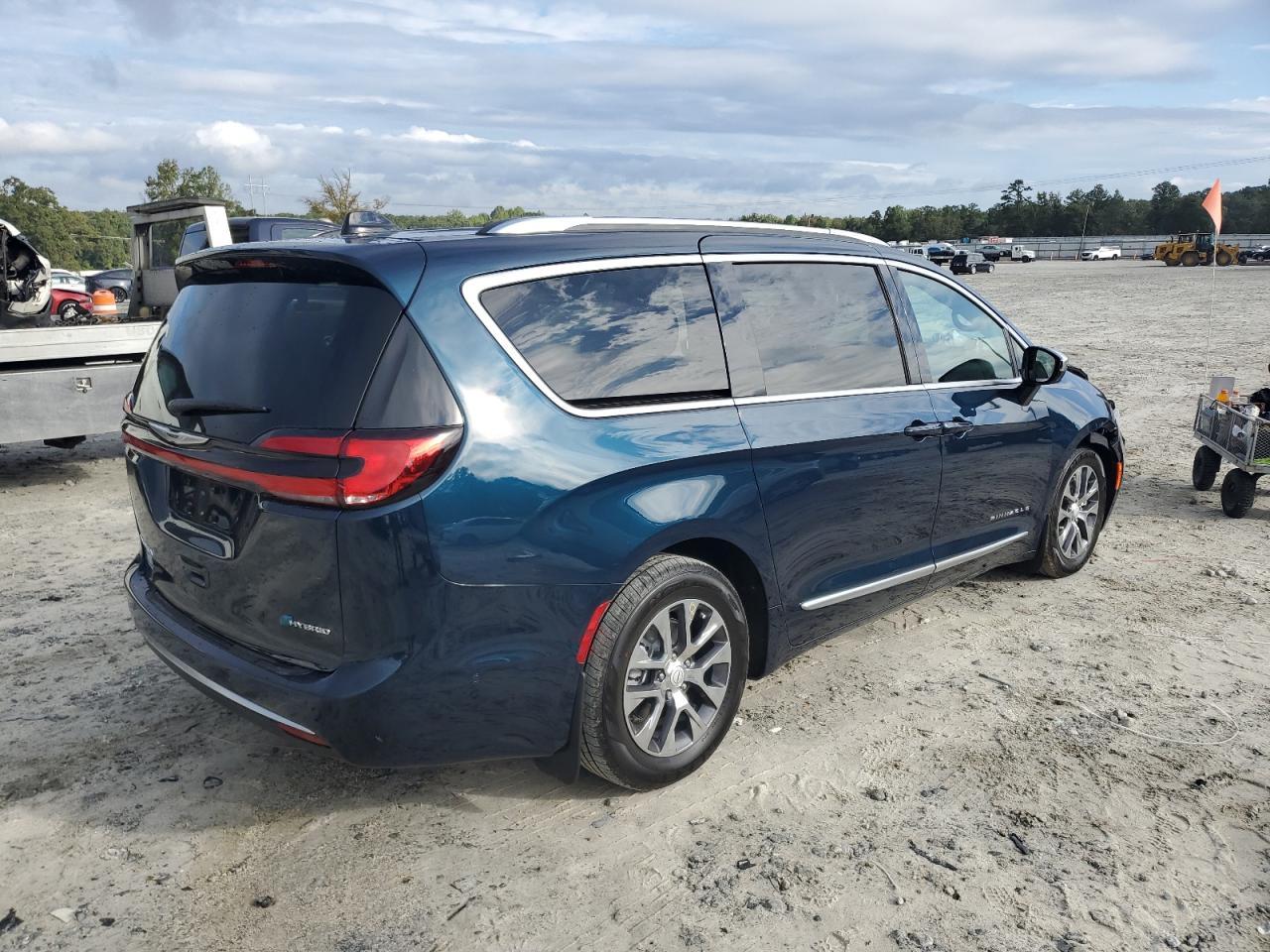 2025 CHRYSLER Pacifica