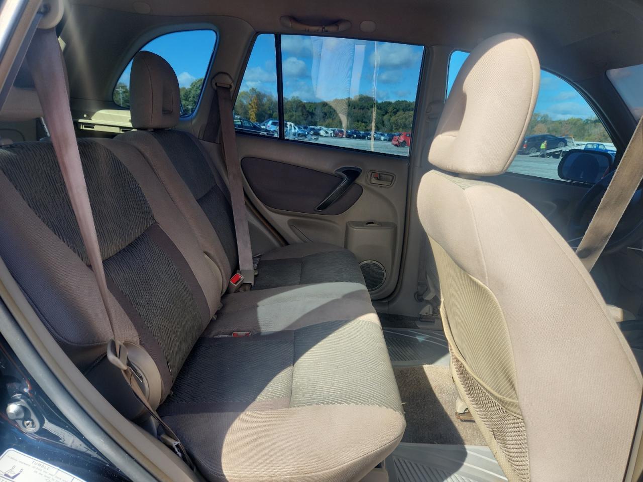 2003 TOYOTA RAV4