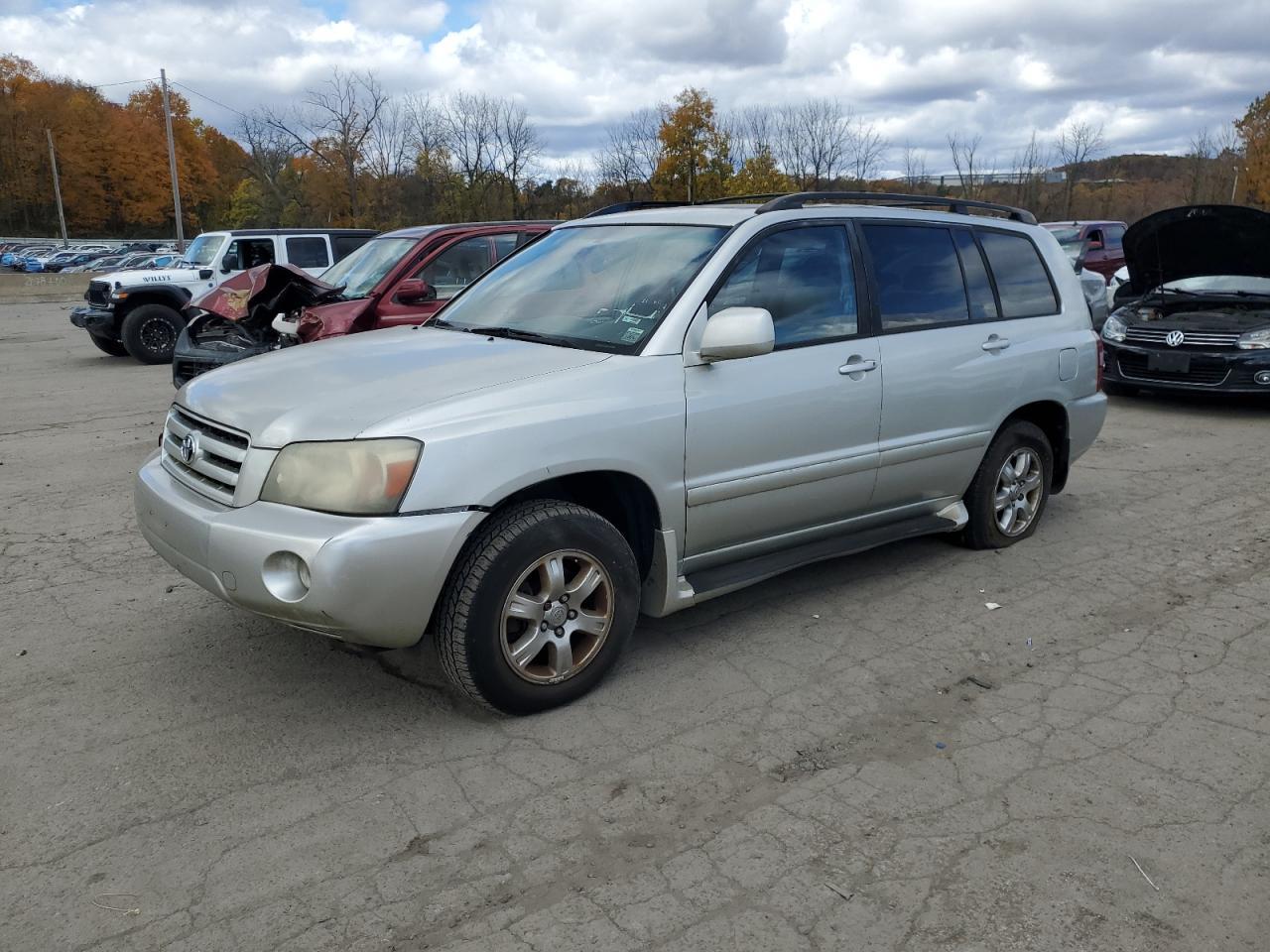 2004 TOYOTA HIGHLANDER