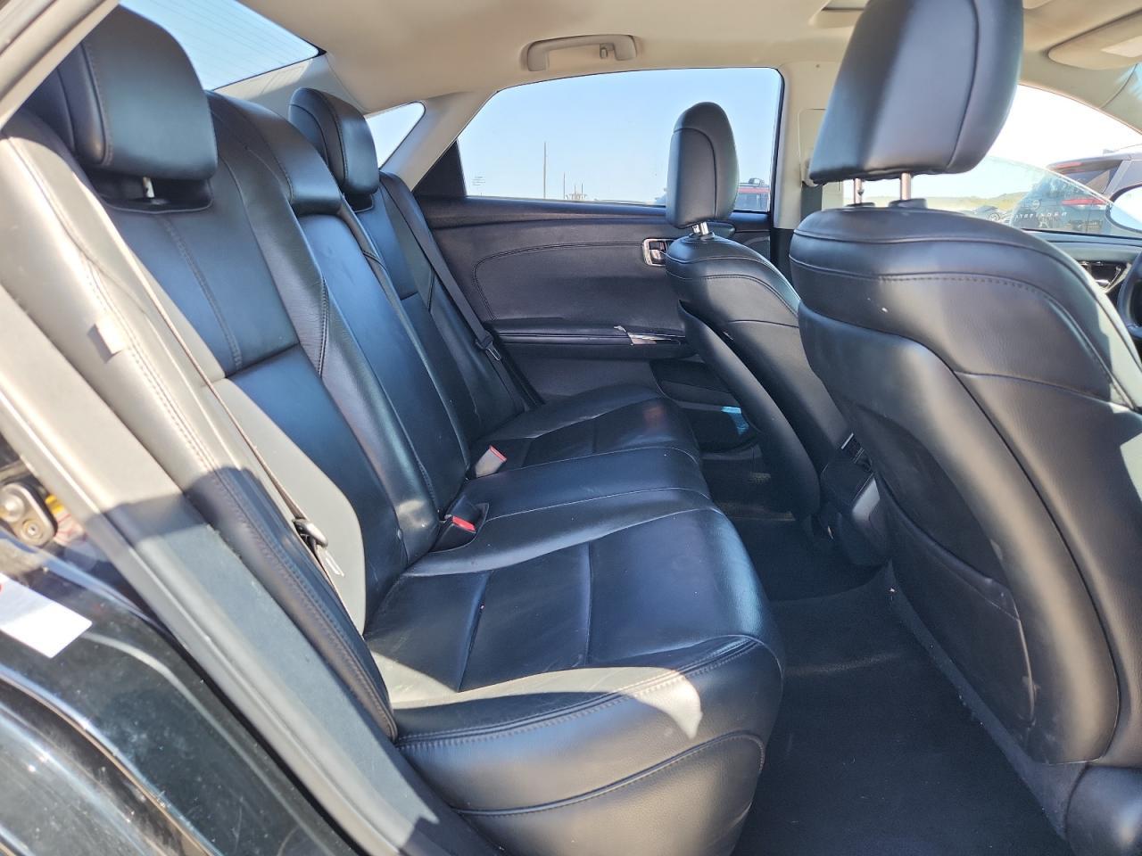 2013 TOYOTA Avalon