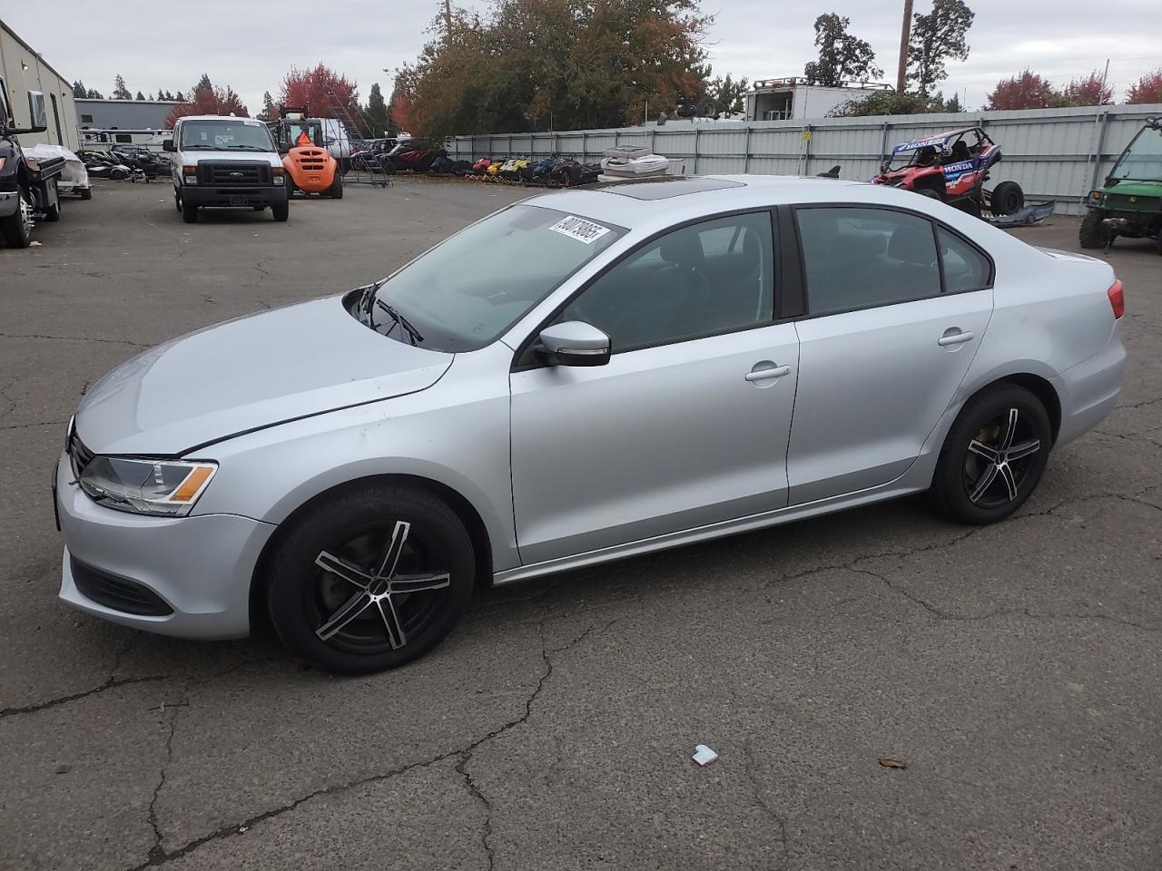 2011 VOLKSWAGEN JETTA