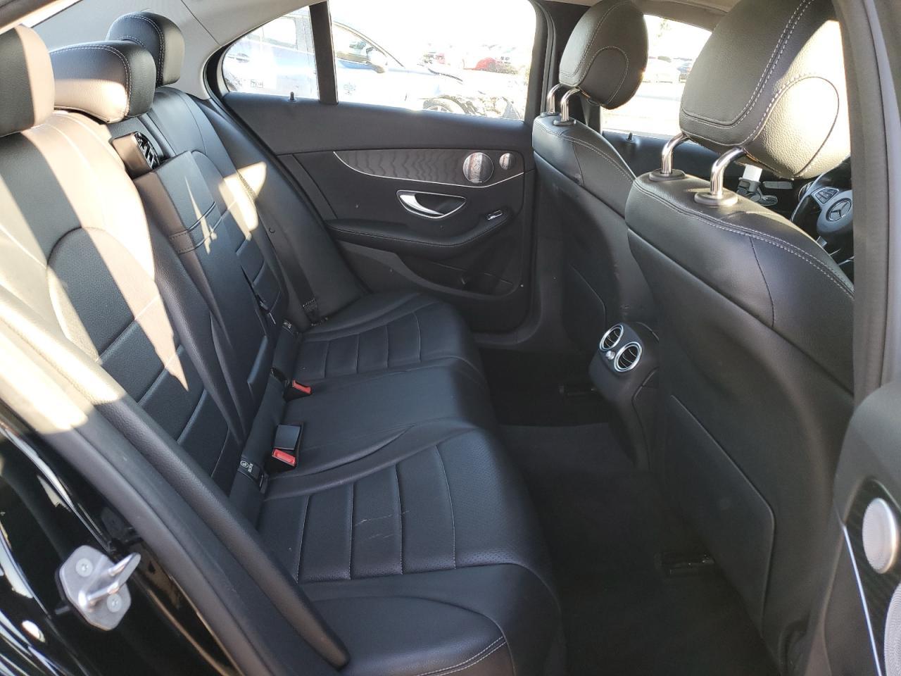2016 MERCEDES-BENZ C-CLASS