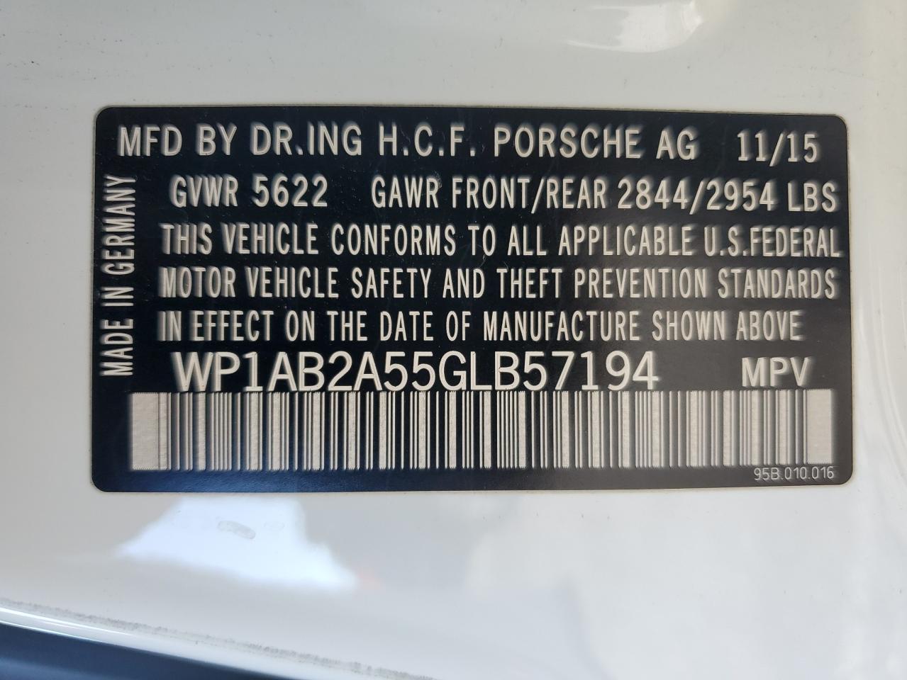 2016 PORSCHE Macan