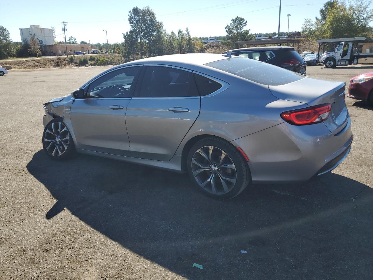 2015 CHRYSLER 200
