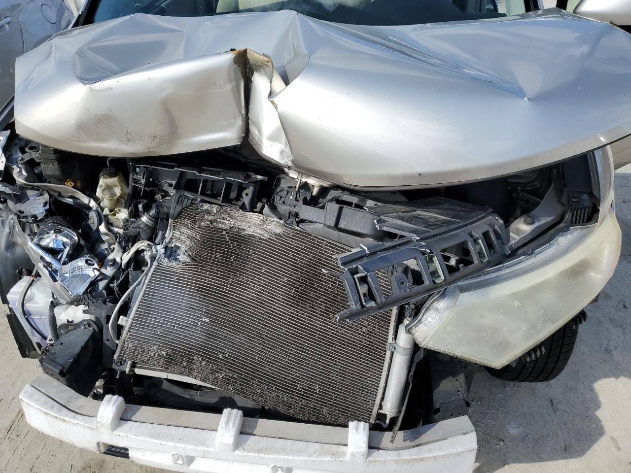 2012 NISSAN Quest