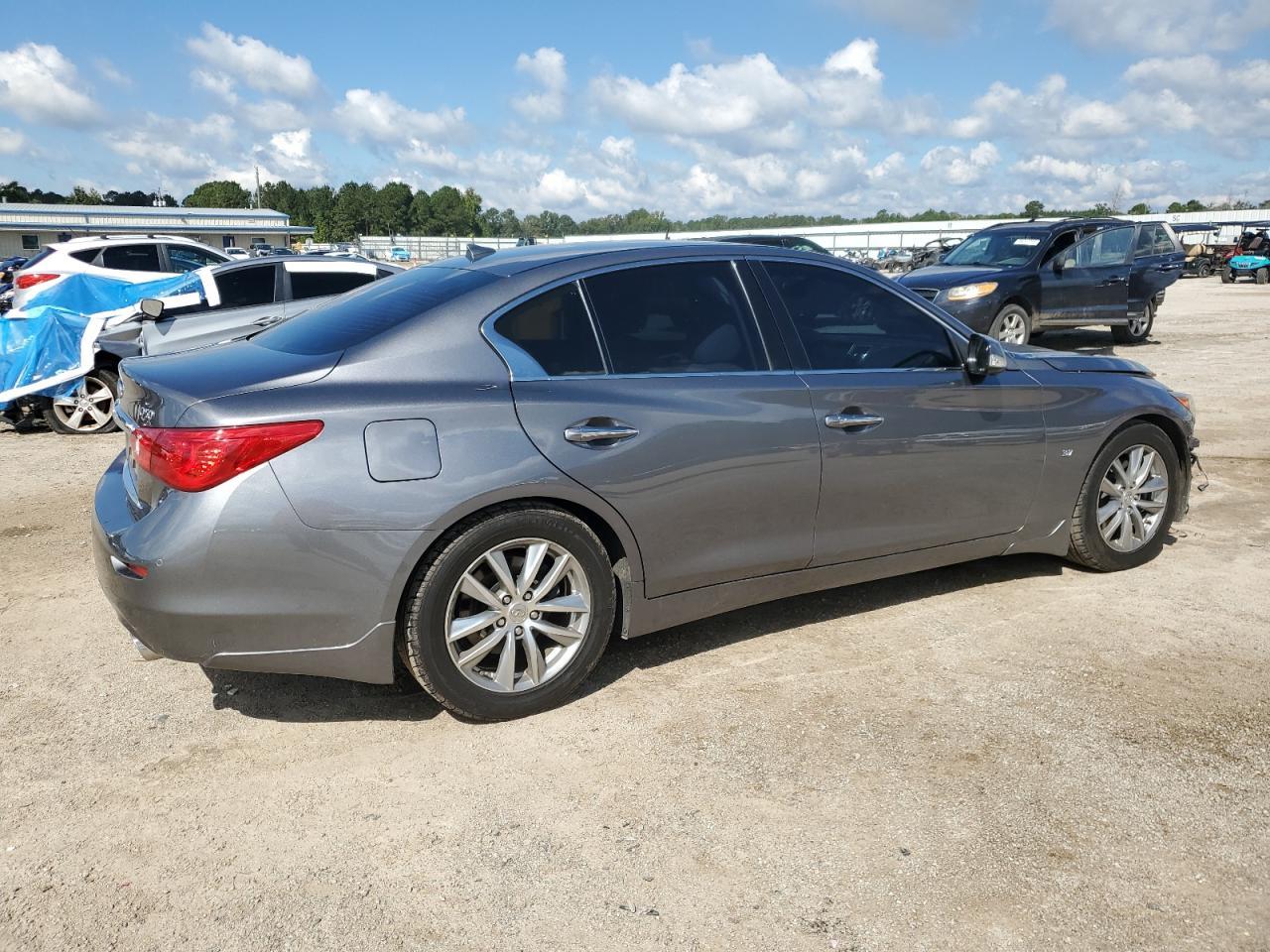 2014 INFINITI Q50