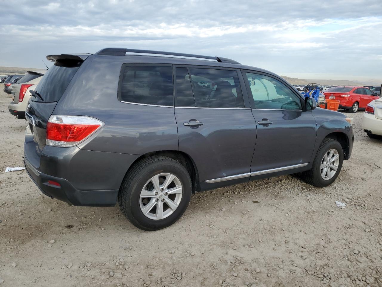 2011 TOYOTA HIGHLANDER