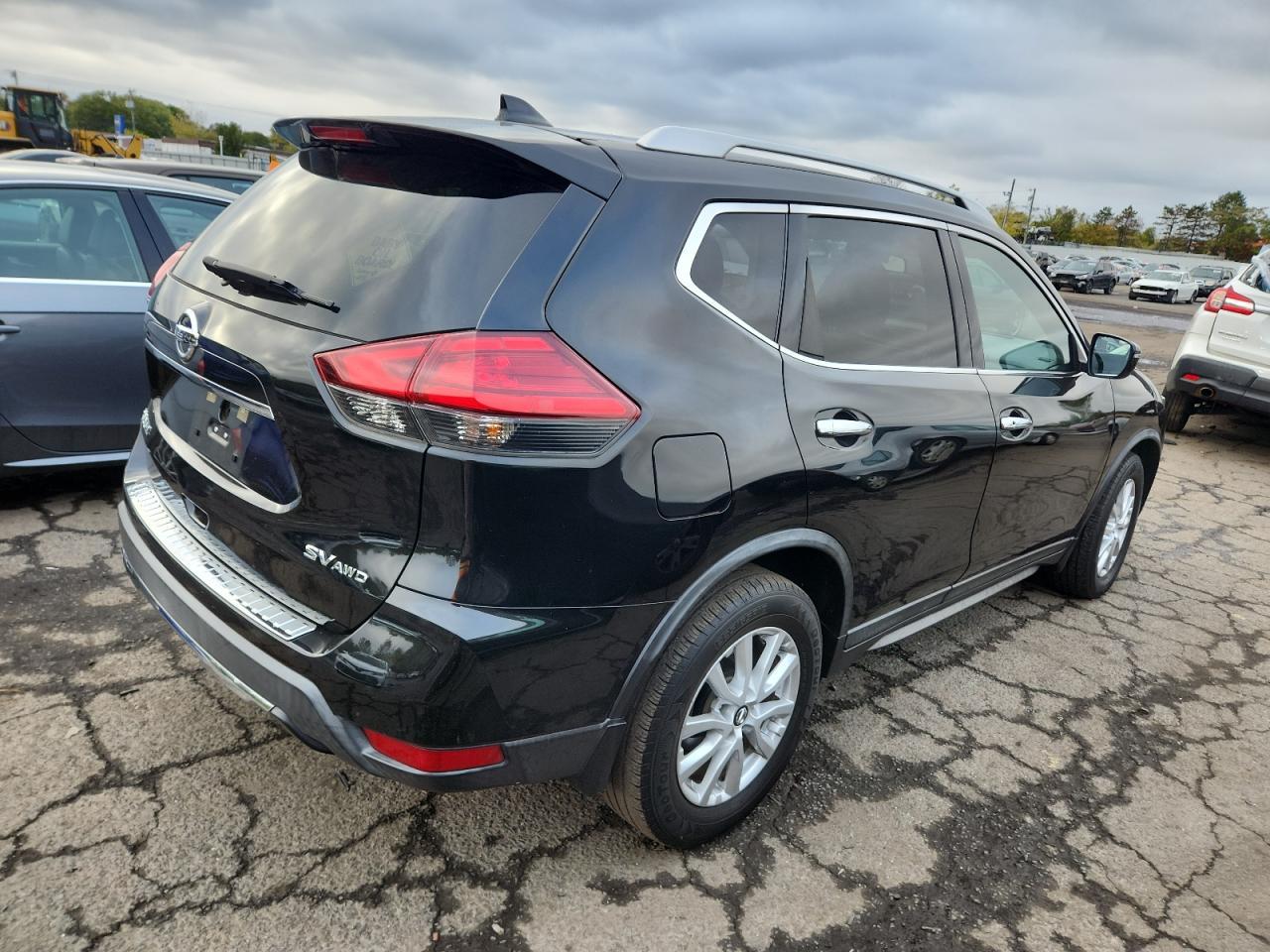 2017 NISSAN ROGUE