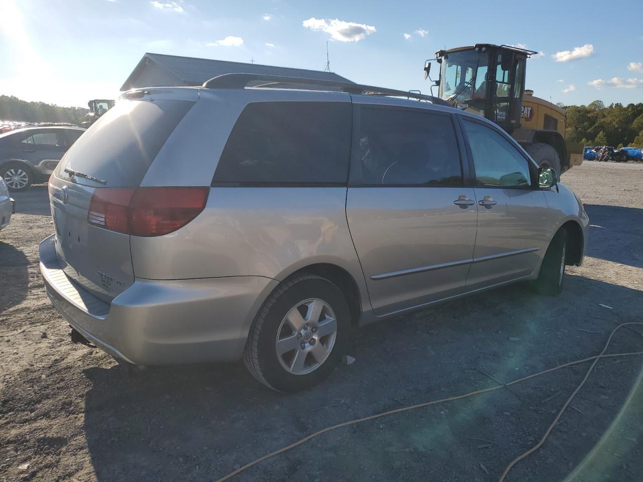 2005 TOYOTA SIENNA