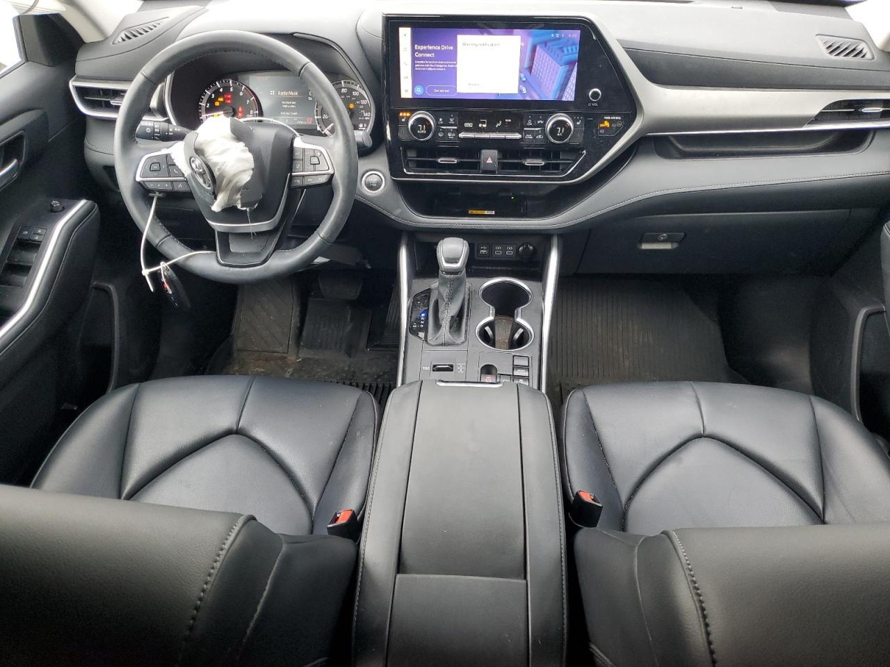 2024 TOYOTA HIGHLANDER