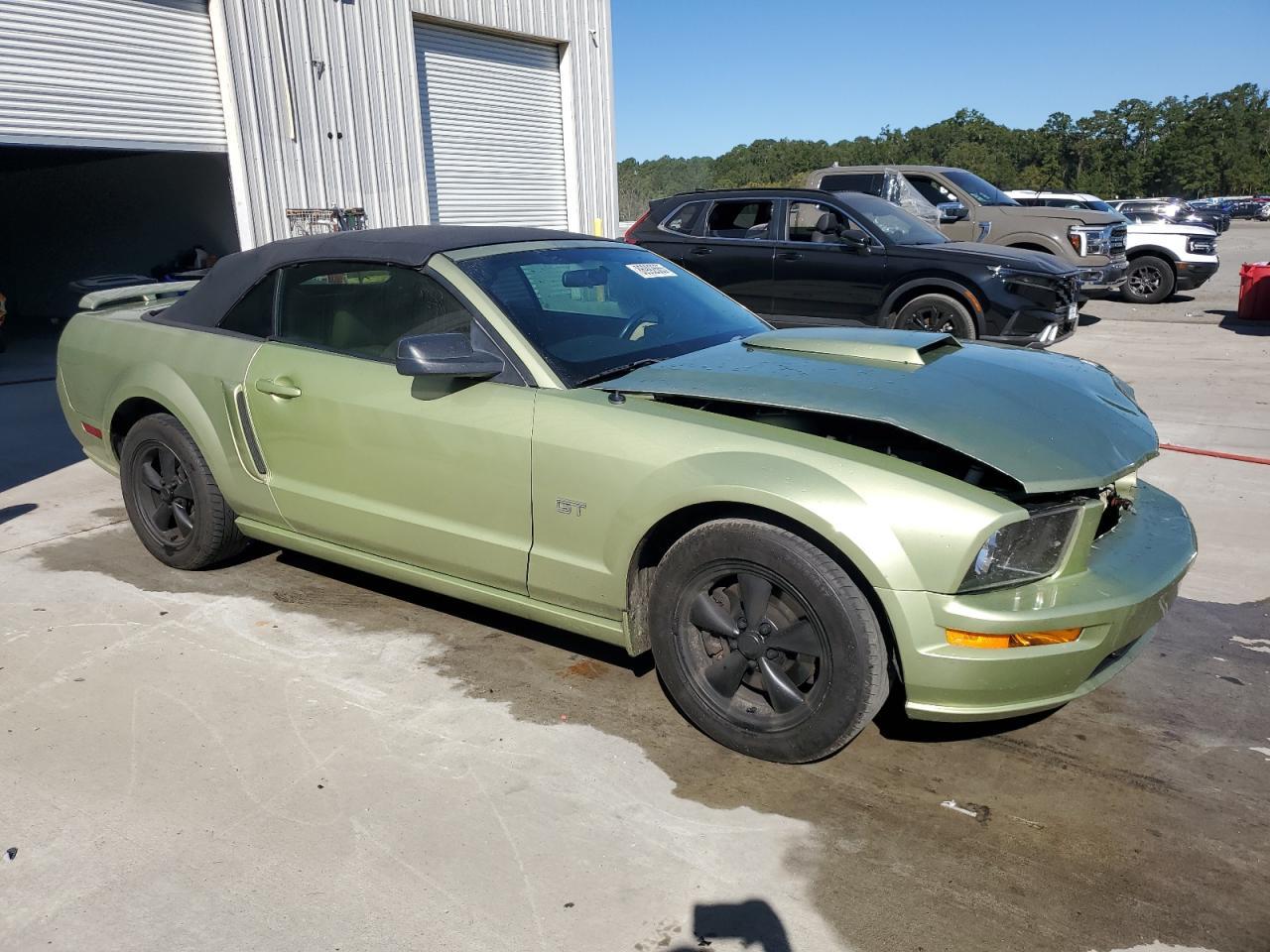 2006 FORD MUSTANG