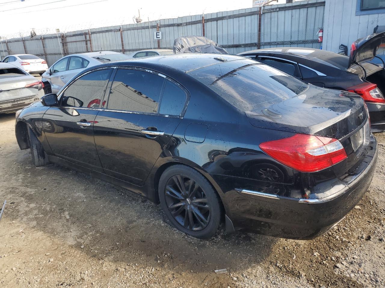 2013 HYUNDAI GENESIS