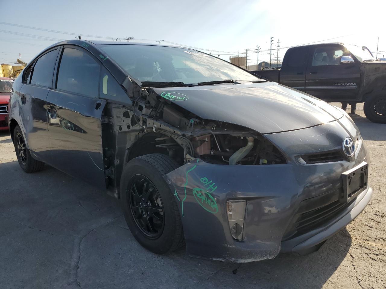 2015 TOYOTA PRIUS