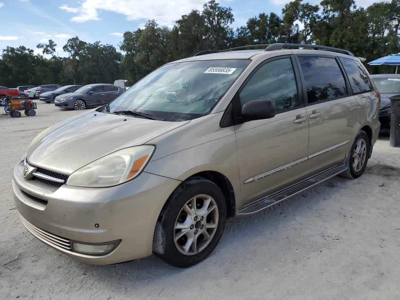 2004 TOYOTA SIENNA