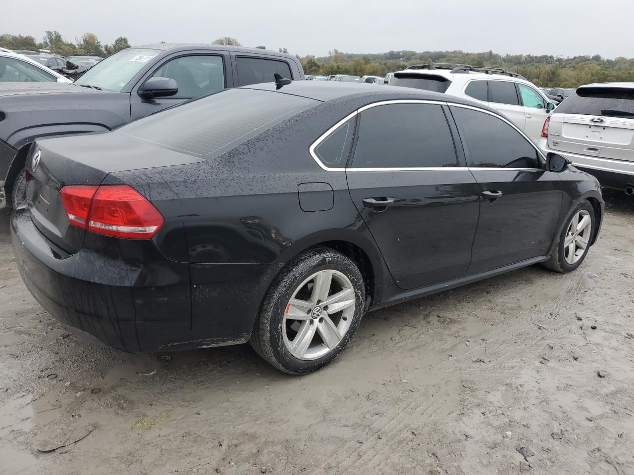 2012 VOLKSWAGEN Passat