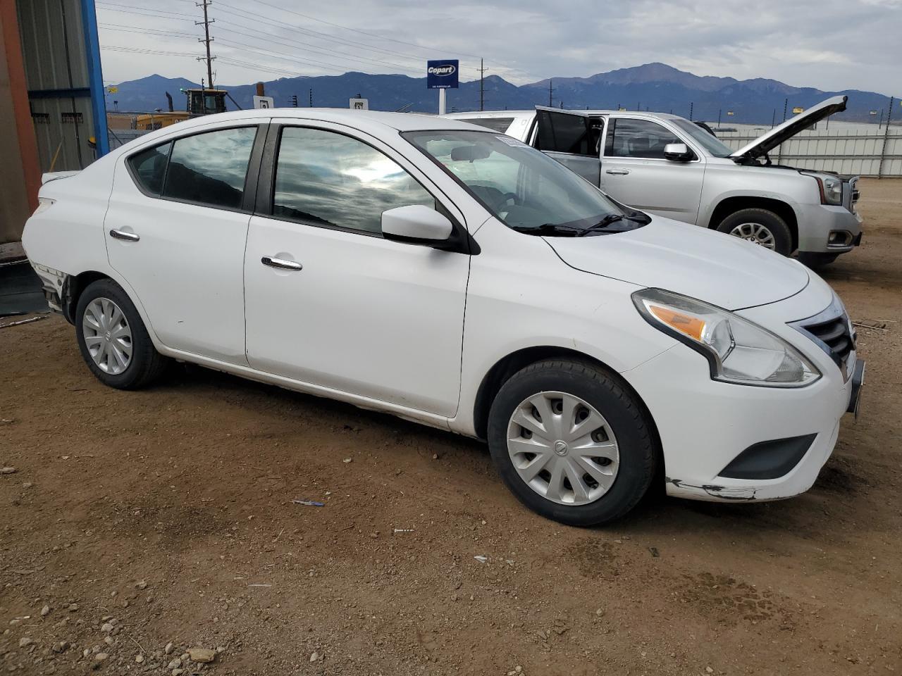 2016 NISSAN VERSA