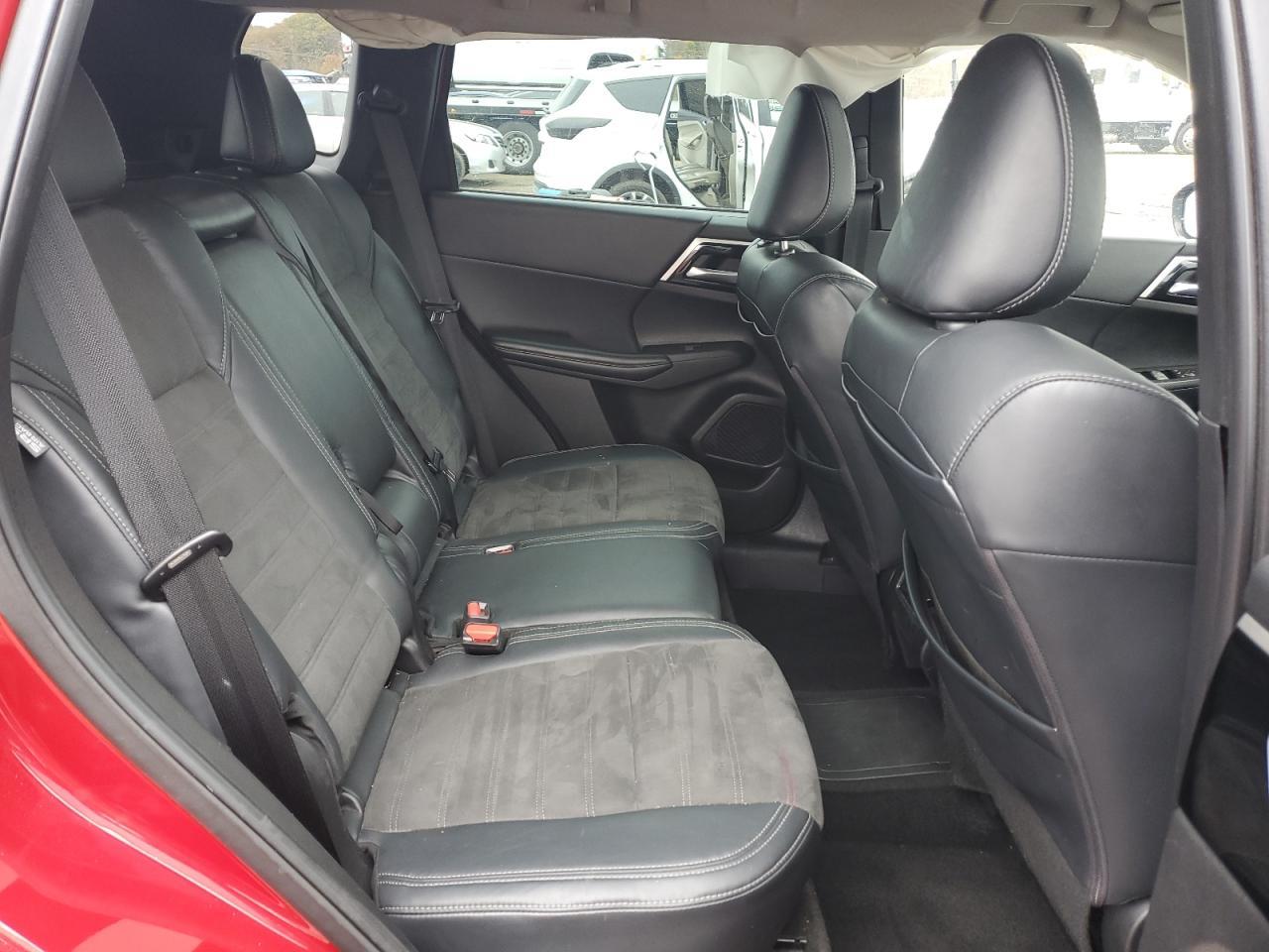 2023 MITSUBISHI outlander