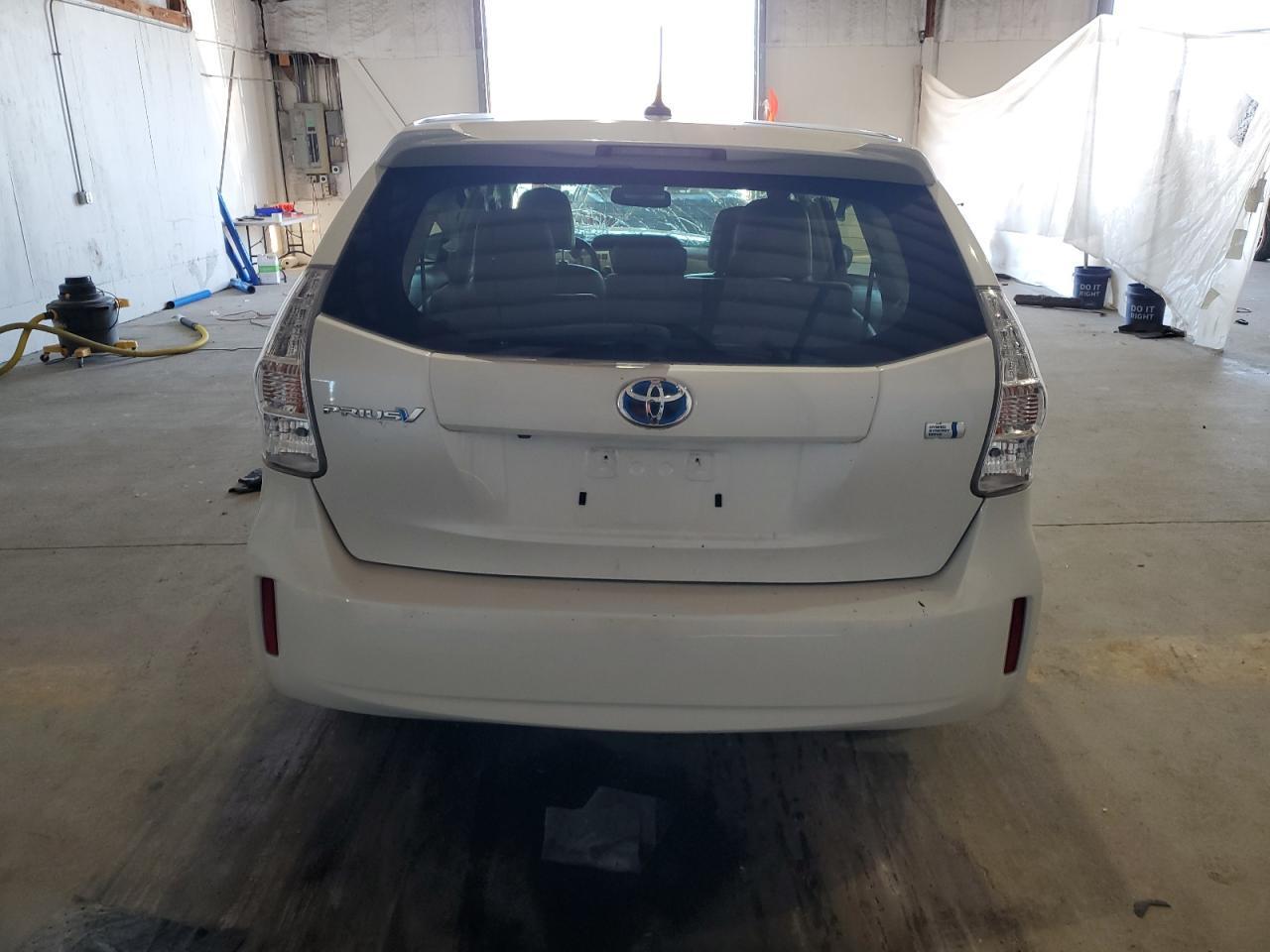 2012 TOYOTA PRIUS V