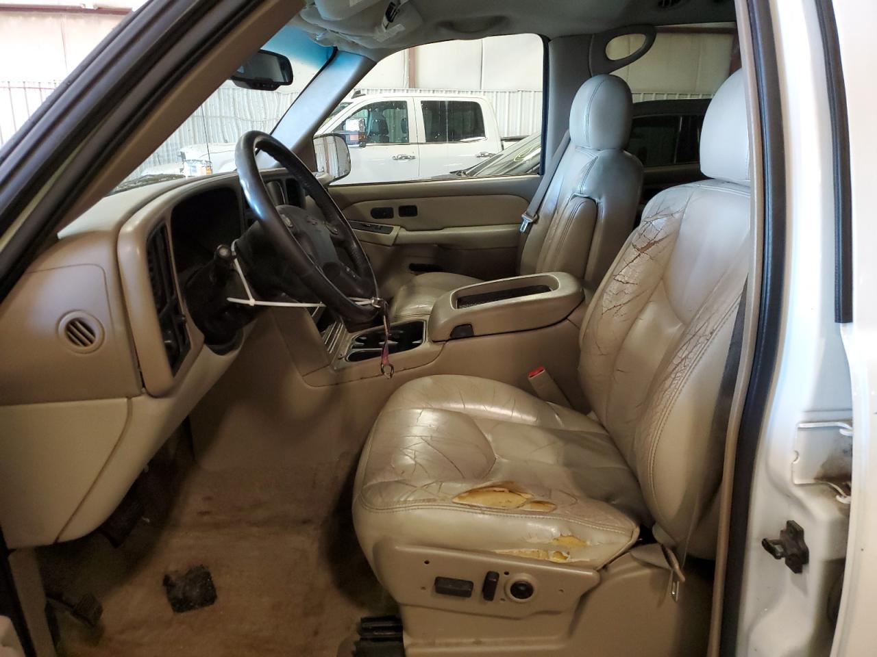 2003 CHEVROLET Tahoe