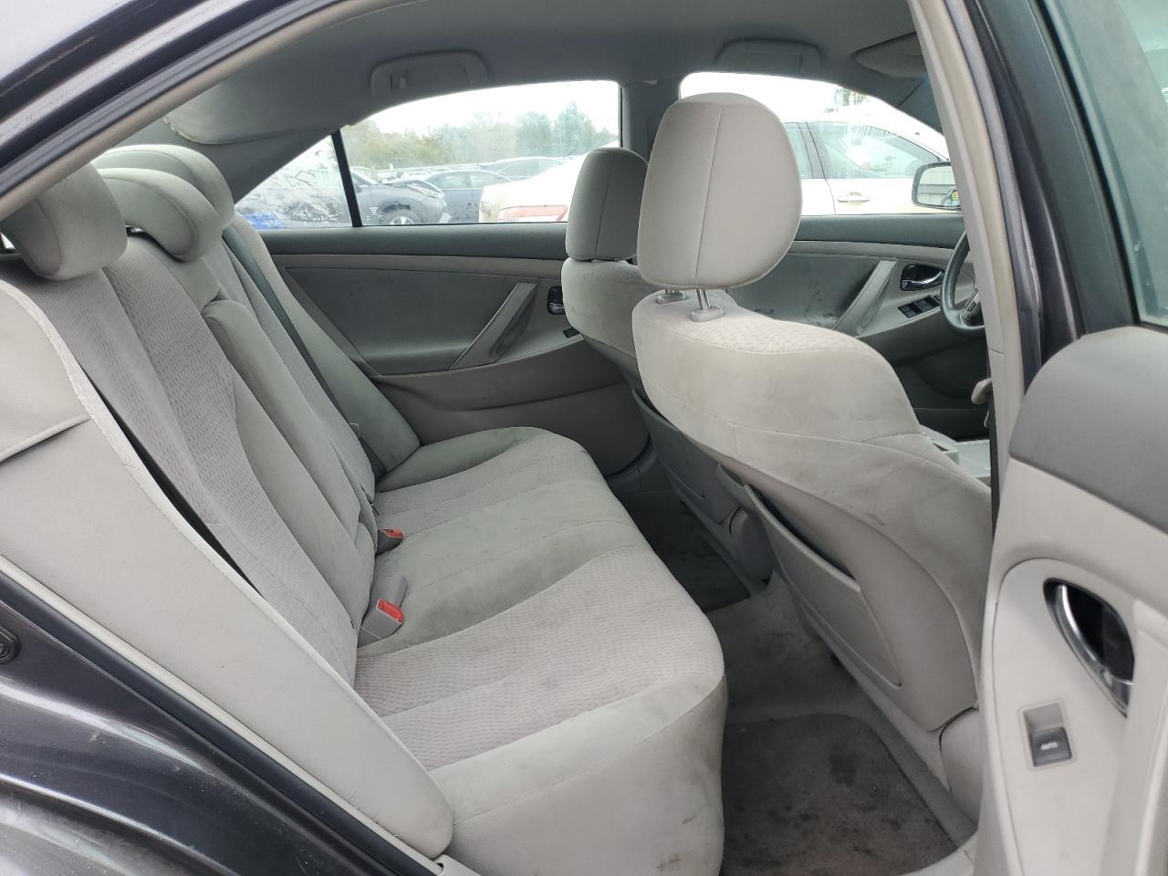 2011 TOYOTA CAMRY