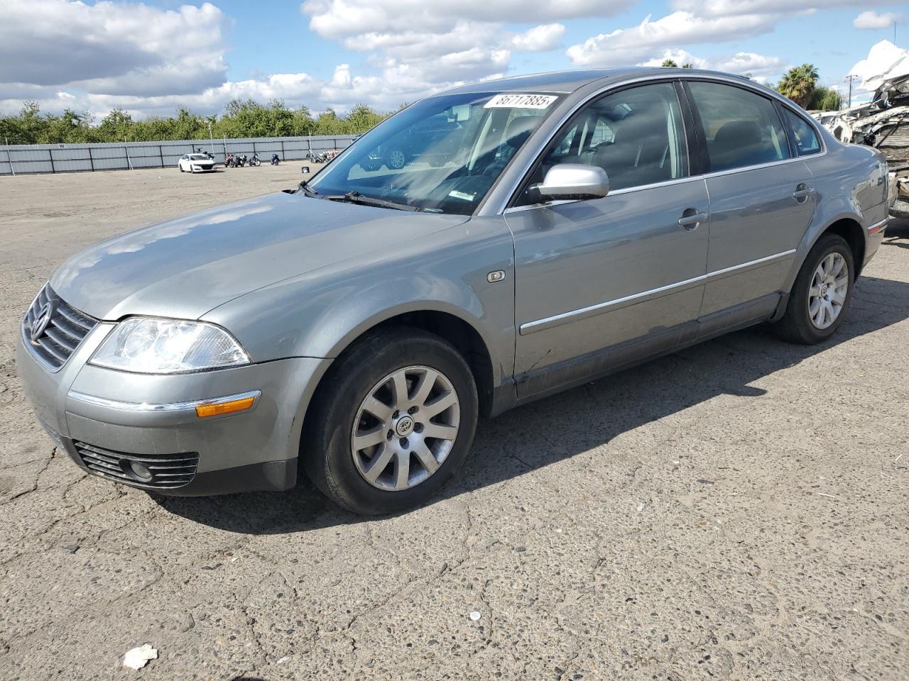2003 VOLKSWAGEN Passat