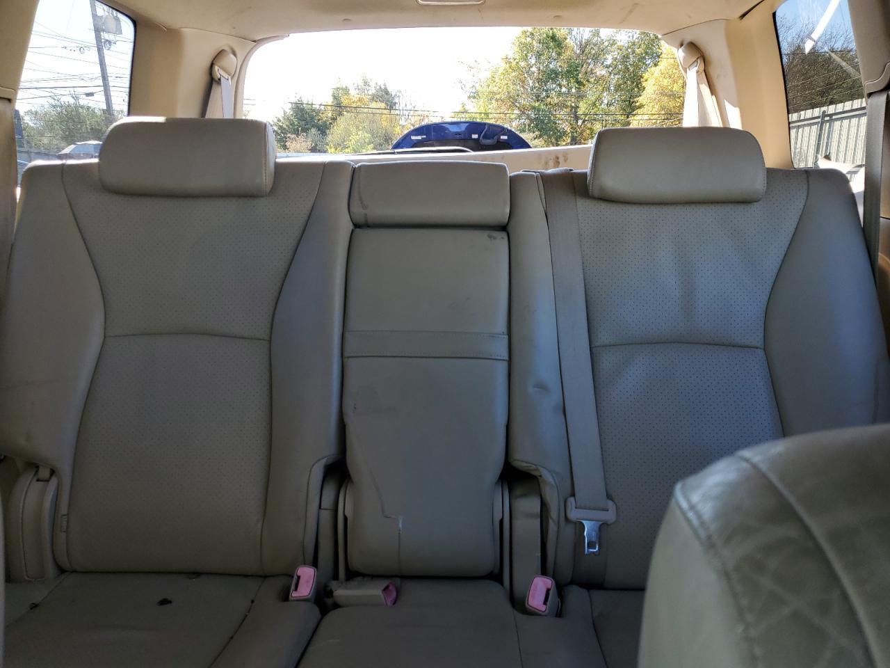 2004 TOYOTA HIGHLANDER