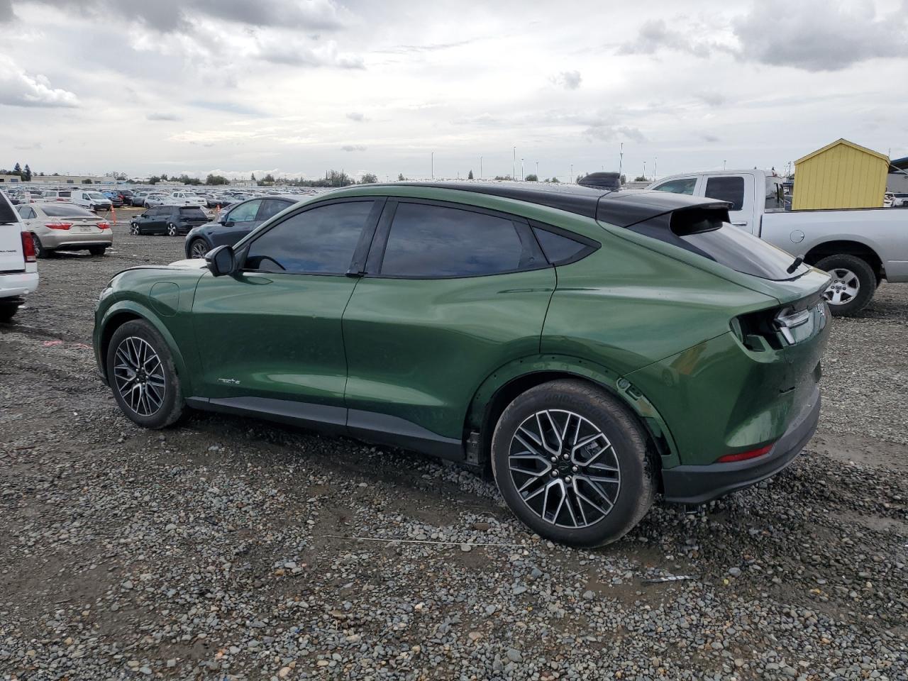 2025 FORD Mustang Mach-E