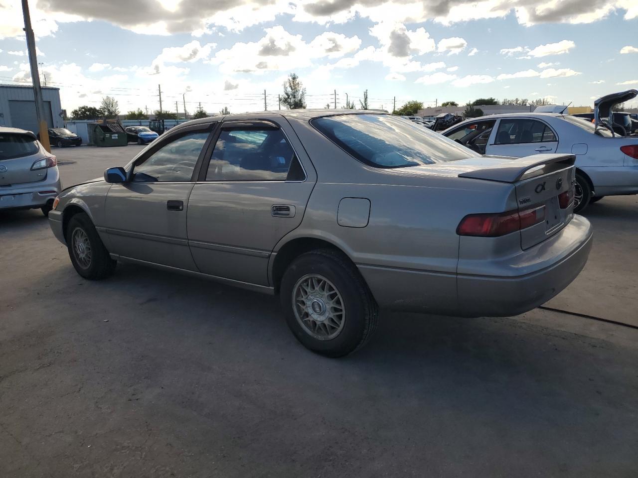 1998 TOYOTA CAMRY