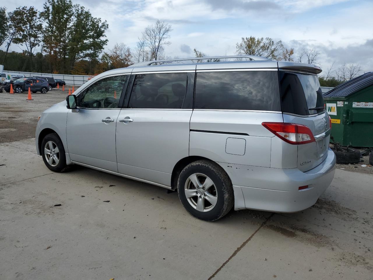 2014 NISSAN Quest