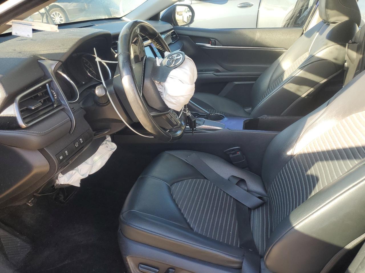 2019 TOYOTA CAMRY