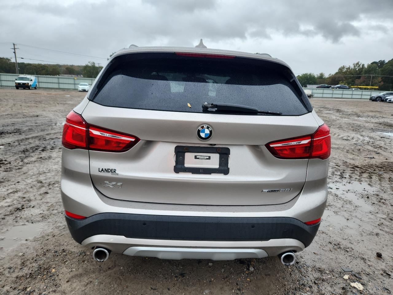 2022 BMW X1