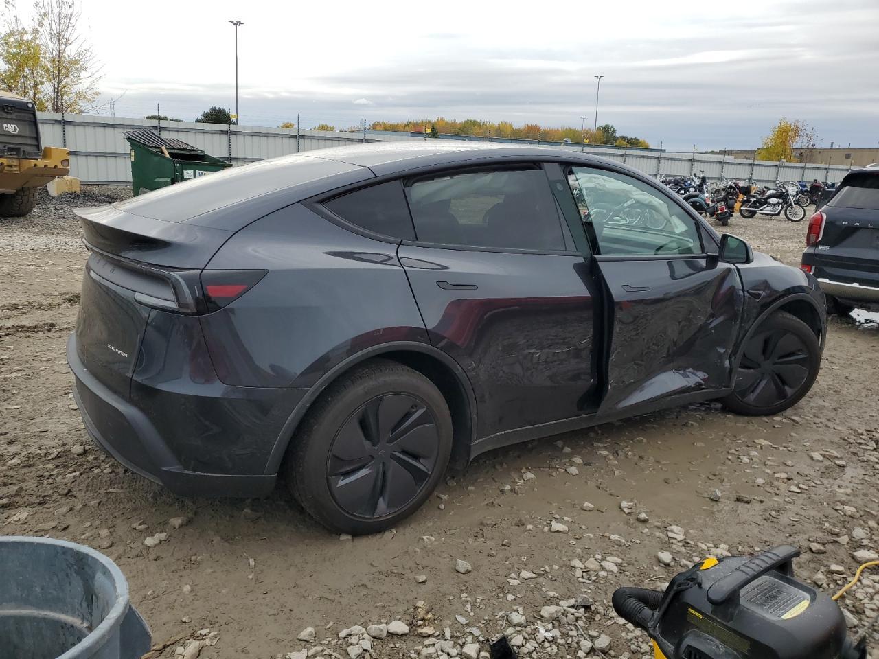 2026 TESLA MODEL Y