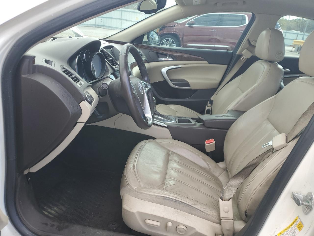 2013 BUICK Regal